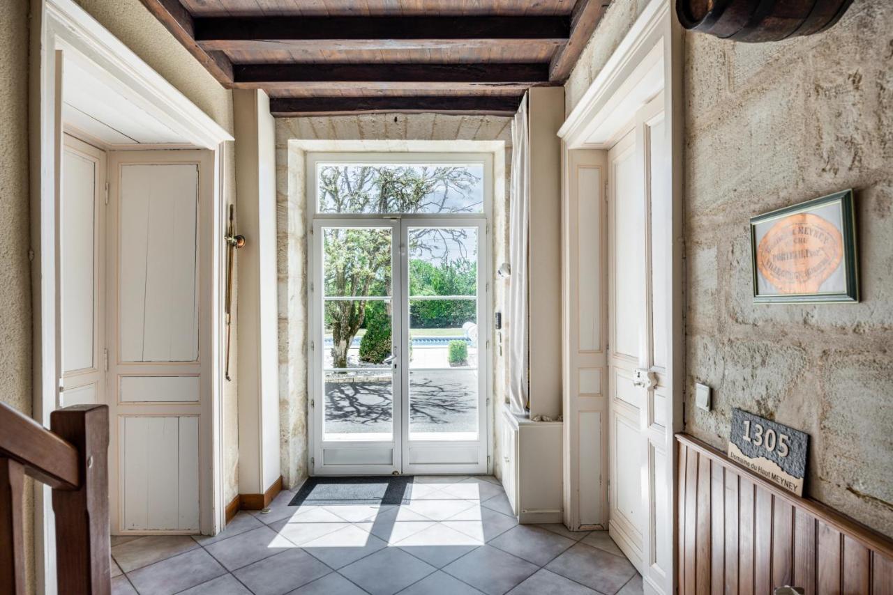 Apartmán Domaine De Meyney Villegouge Exteriér fotografie